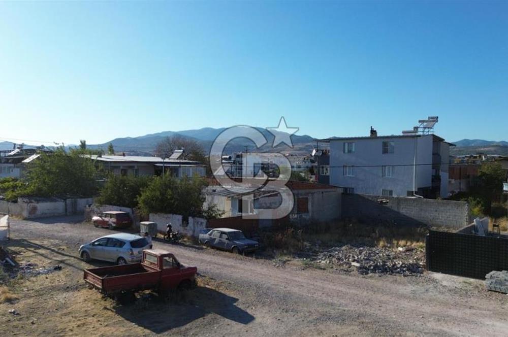 BERGAMA ATATÜRK MAHALLESİNDE (453 M²) SATILIK ARSA