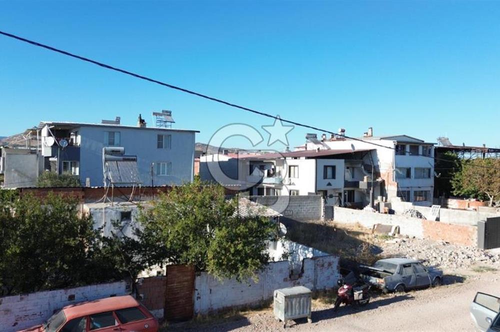 BERGAMA ATATÜRK MAHALLESİNDE (453 M²) SATILIK ARSA