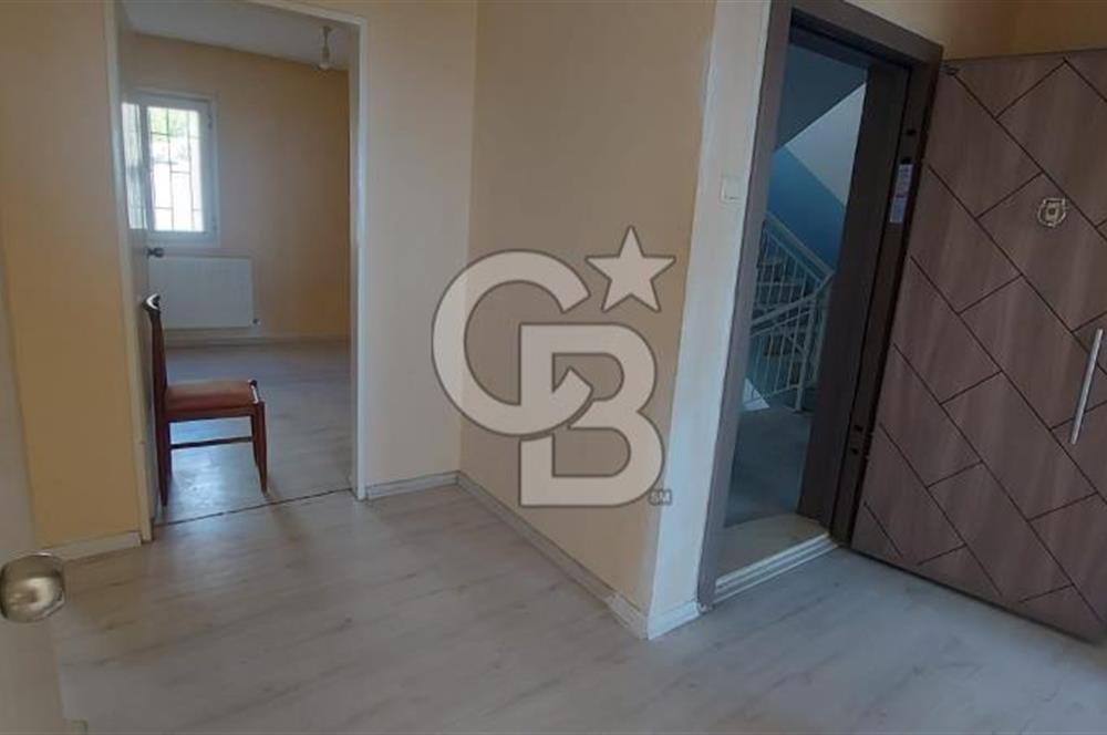 İZMİR ÇİĞLİ YAKAKENT’TE SATILIK 1+1 FİYATINA 3+1 CB~PH