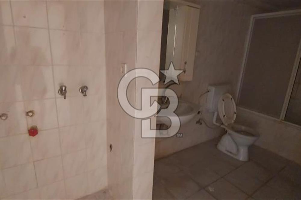İZMİR ÇİĞLİ YAKAKENT’TE SATILIK 1+1 FİYATINA 3+1 CB~PH