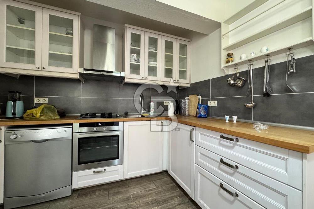 Yalıkavak'ta 430 m² Arsa Paylı, Köşe Konumlu, Özel Girişli Villa
