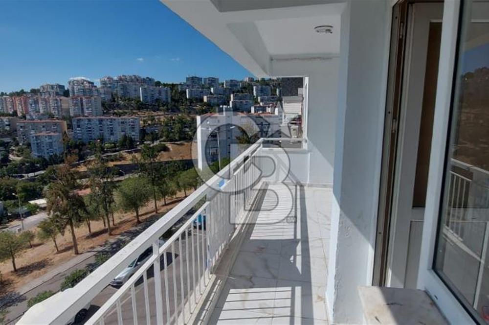 İZMİR ÇİĞLİ YAKAKENT’TE SATILIK 1+1 FİYATINA 3+1 CB~PH