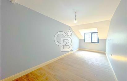Küçükyalı da 4+2 Tripleks Satılık Daire