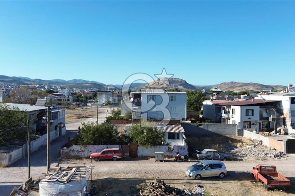 BERGAMA ATATÜRK MAHALLESİNDE (453 M²) SATILIK ARSA