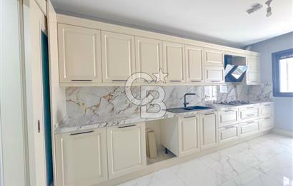Küçükyalı da 4+2 Tripleks Satılık Daire