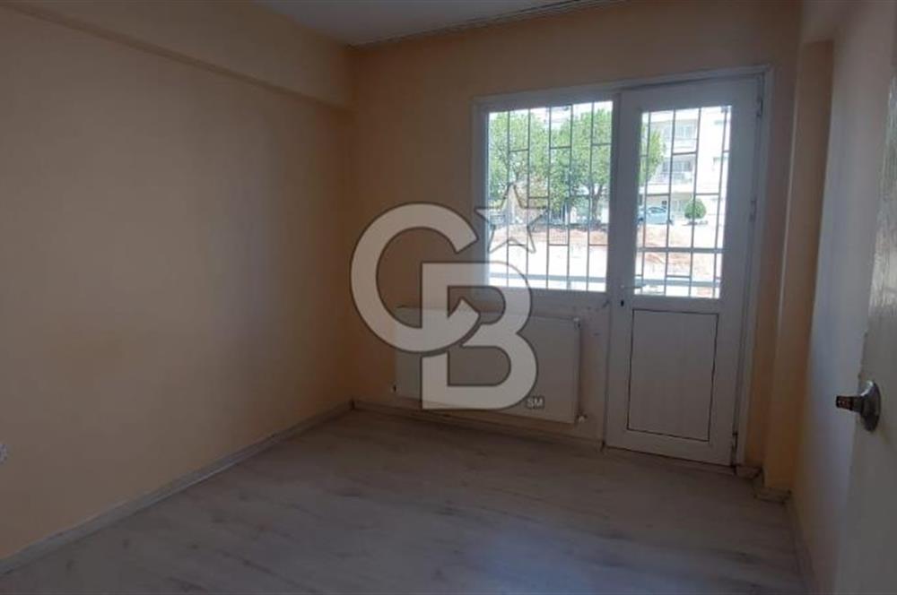 İZMİR ÇİĞLİ YAKAKENT’TE SATILIK 1+1 FİYATINA 3+1 CB~PH