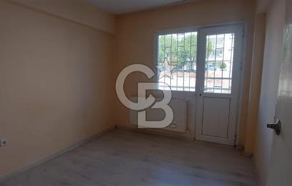 İZMİR ÇİĞLİ YAKAKENT’TE SATILIK 1+1 FİYATINA 3+1 CB~PH