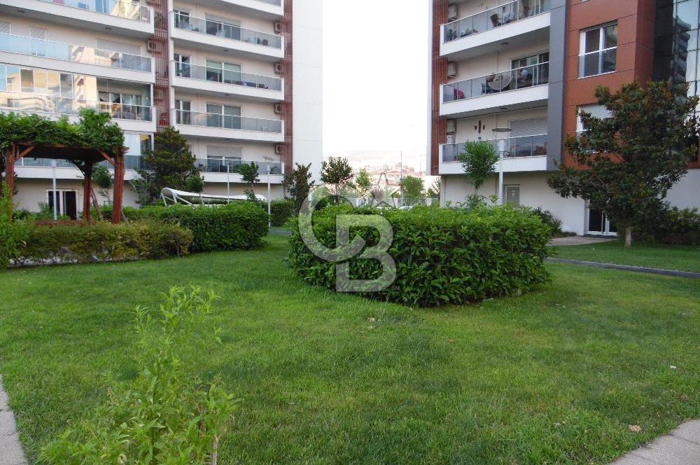 MAVİŞEHİR'DE HAVUZLU, GÜVENLİKLİ, EŞYALI KİRALIK 2+1 DAİRE