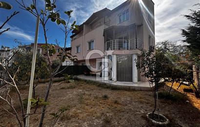 SEYREK VİLLAKENT'TE FLAMİNGO CADDESİ CEPHELİ LÜKS 5+1 SATILIK VİLLA