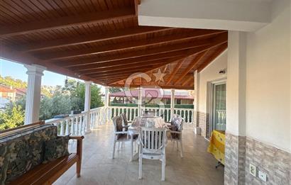 Seferihisar Tepecik Yenisu Sitesin'de  4+1 Satılık  Triplex villa  