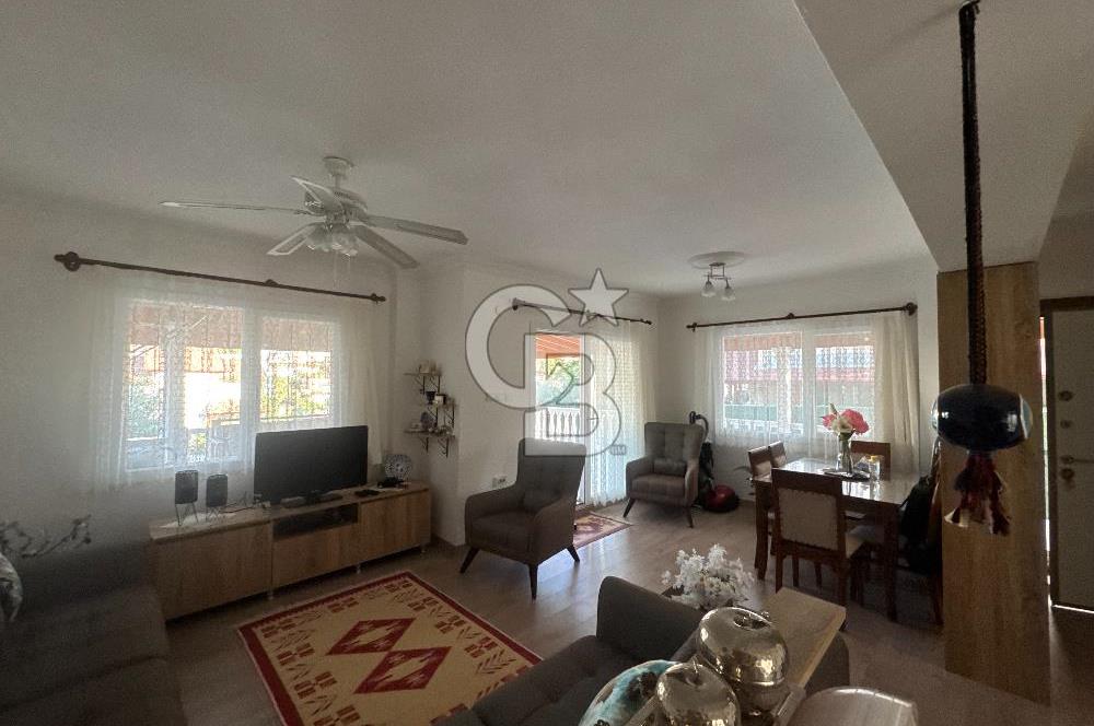 Seferihisar Tepecik Yenisu Sitesin'de  4+1 Satılık  Triplex villa  