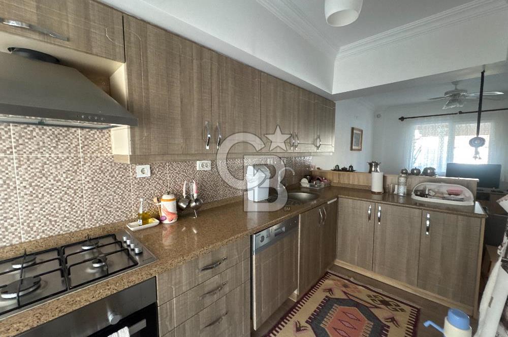 Seferihisar Tepecik Yenisu Sitesin'de  4+1 Satılık  Triplex villa  