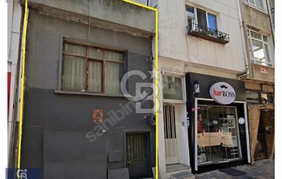 MALTEPE ÇARŞIDA SATILIK ARSA