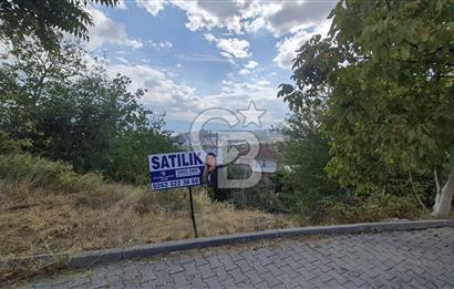 İZMİT GÜNDOĞDU'DA MANZARALI ÖNÜ AÇIK İMARLI 261M² SATILIK ARSA