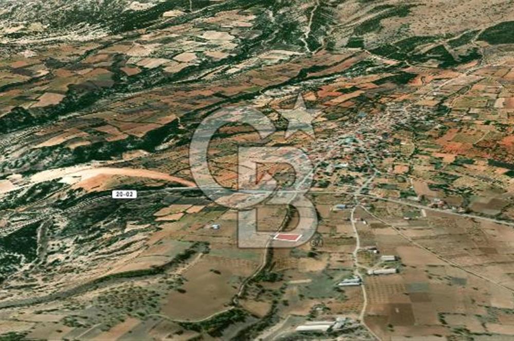 Çal Yukariseyitte 1400 m² Yerleşime 500m Mesafede Satılık Tarla