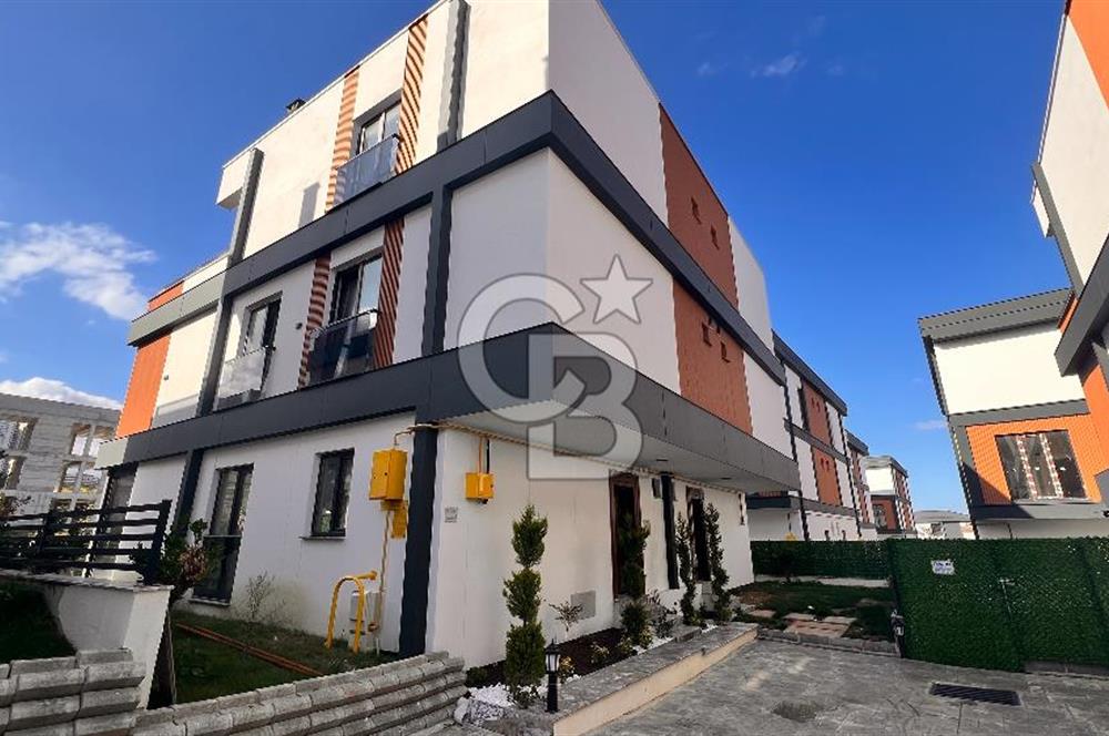 B.KOLPINARDA SATILIK TRIBLEX VİLLA