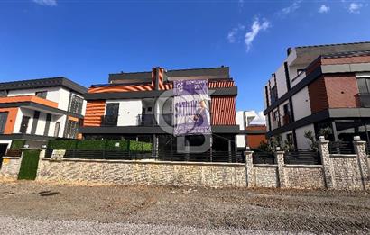 B.KOLPINARDA SATILIK TRIBLEX VİLLA