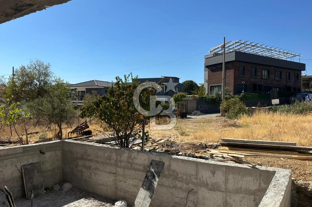 BUCA KAYNAKLAR ÇINARALTI MEYDANA YAKIN SATILIK NATAMAM 3+1 VİLLA