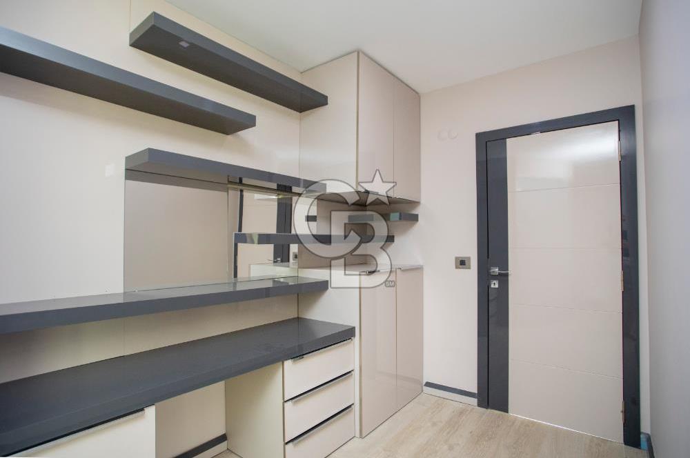 Kuşadası Türkmen'de Satılık 5+1 Havuzlu Müstakil Villa