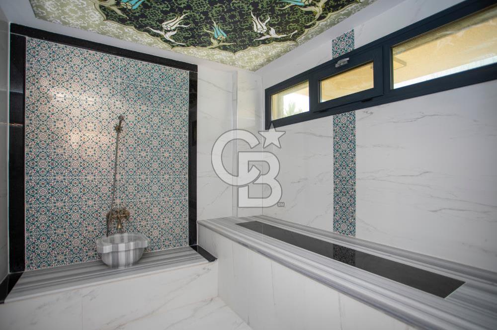 Kuşadası Türkmen'de Satılık 5+1 Havuzlu Müstakil Villa