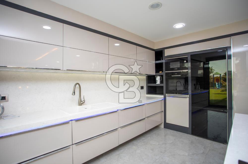 Kuşadası Türkmen'de Satılık 5+1 Havuzlu Müstakil Villa