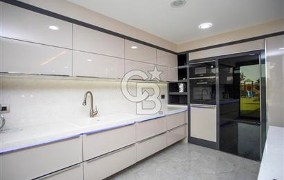 Kuşadası Türkmen'de Satılık 5+1 Havuzlu Müstakil Villa
