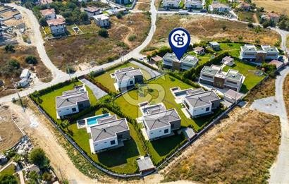 Kuşadası Türkmen'de Satılık 5+1 Havuzlu Müstakil Villa