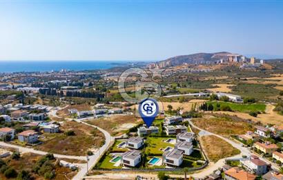 Kuşadası Türkmen'de Satılık 5+1 Havuzlu Müstakil Villa