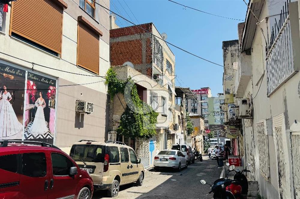 İzmir Konak Tepecik Mahallesinde Satılık Müstakil Ev