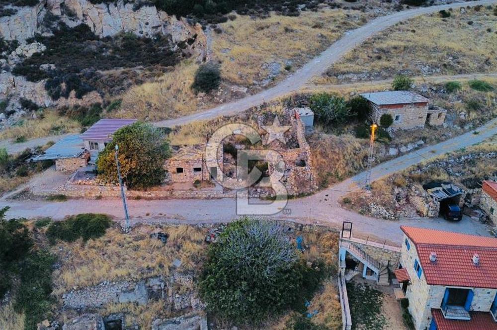 Foça Kocamehmetler'de Satılık 322 m2 Arsa