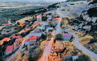 Foça Kocamehmetler'de Satılık 322 m2 Arsa