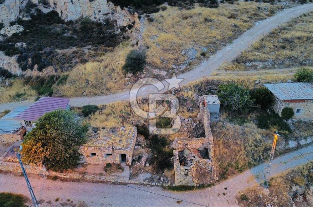 Foça Kocamehmetler'de Satılık 322 m2 Arsa
