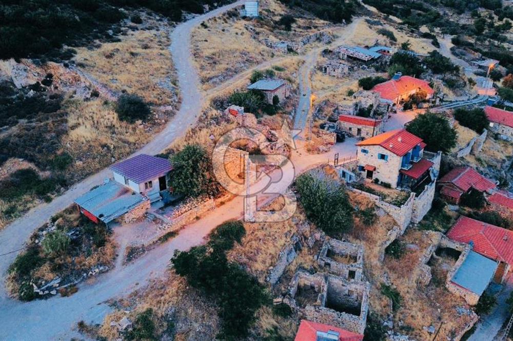 Foça Kocamehmetler'de Satılık 427 m2 Arsa