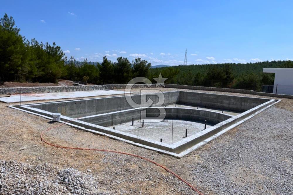 ÇINARLI KÖYÜ ECO FOREST SİTESİ GENİŞ SATILIK VİLLA