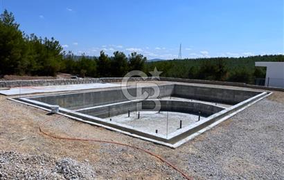 ÇINARLI KÖYÜ ECO FOREST SİTESİ GENİŞ SATILIK VİLLA