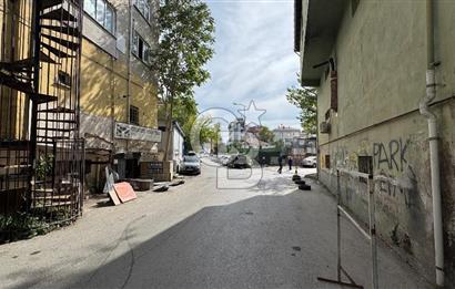 ALEMDAĞ CADDESİ ÜZERİNDE 100 M2 SATILIK DÜKKAN