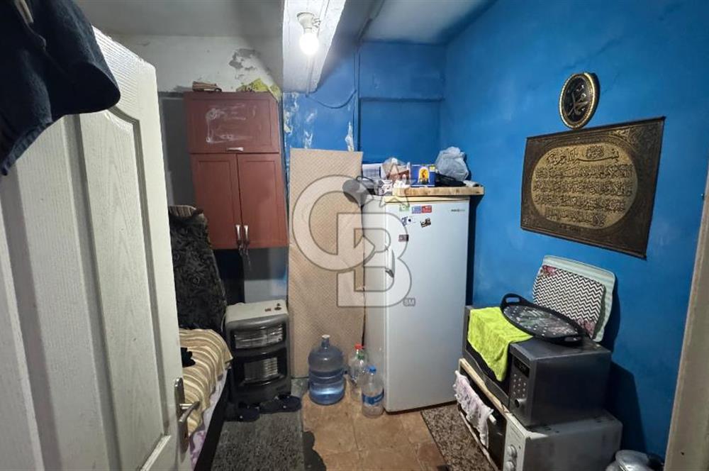ALEMDAĞ CADDESİ ÜZERİNDE 100 M2 SATILIK DÜKKAN
