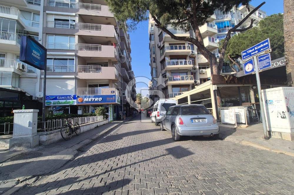 Karşıyaka  Tuna Mahallesi Ara Kat Tadilatlı 3+1 Satılık Boş Daire 