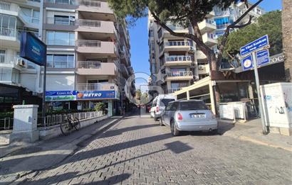 Karşıyaka  Tuna Mahallesi Ara Kat Tadilatlı 3+1 Satılık Boş Daire 