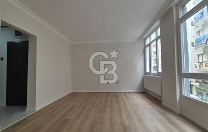 Karşıyaka  Tuna Mahallesi Ara Kat Tadilatlı 3+1 Satılık Boş Daire 