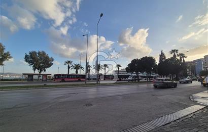 Karşıyaka  Tuna Mahallesi Ara Kat Tadilatlı 3+1 Satılık Boş Daire 