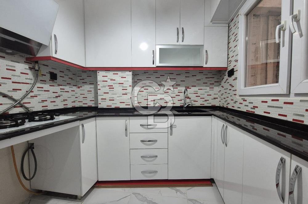 Karşıyaka  Tuna Mahallesi Ara Kat Tadilatlı 3+1 Satılık Boş Daire 