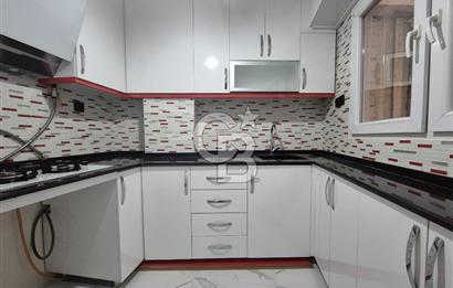 Karşıyaka  Tuna Mahallesi Ara Kat Tadilatlı 3+1 Satılık Boş Daire 