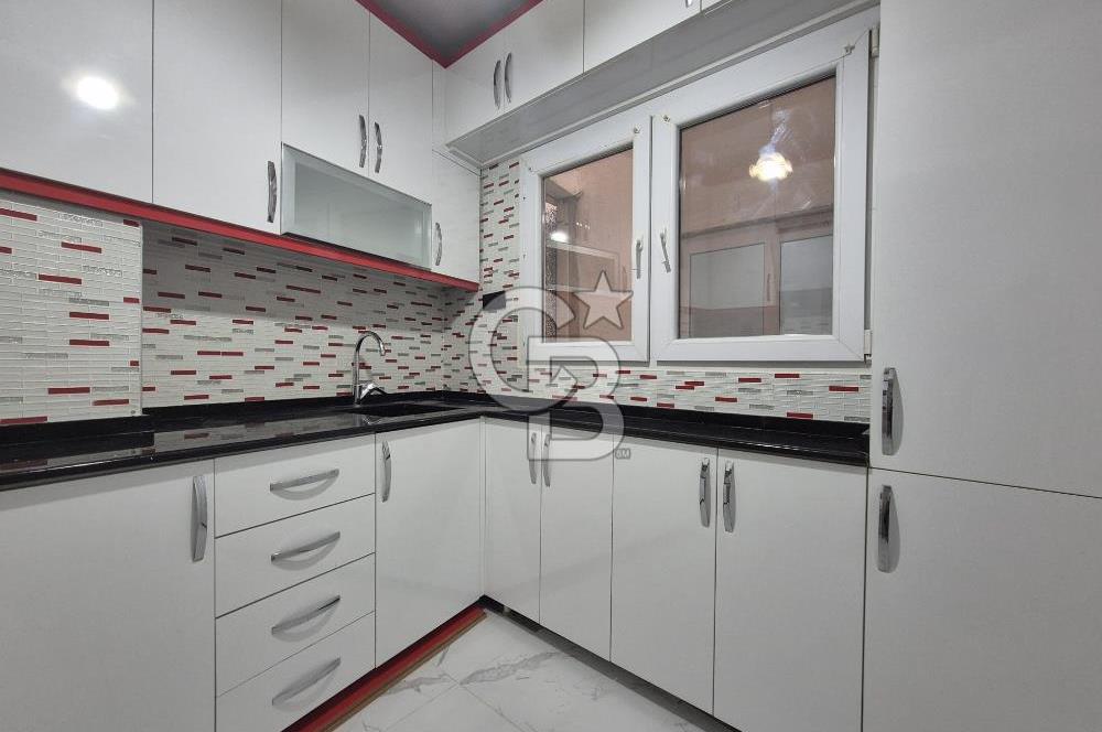 Karşıyaka  Tuna Mahallesi Ara Kat Tadilatlı 3+1 Satılık Boş Daire 