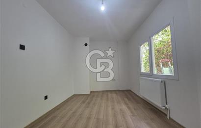 Karşıyaka  Tuna Mahallesi Ara Kat Tadilatlı 3+1 Satılık Boş Daire 