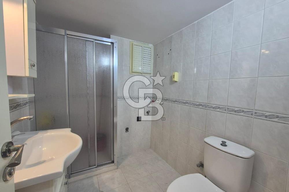 Karşıyaka  Tuna Mahallesi Ara Kat Tadilatlı 3+1 Satılık Boş Daire 