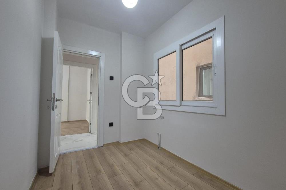 Karşıyaka  Tuna Mahallesi Ara Kat Tadilatlı 3+1 Satılık Boş Daire 