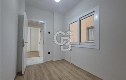 Karşıyaka  Tuna Mahallesi Ara Kat Tadilatlı 3+1 Satılık Boş Daire 