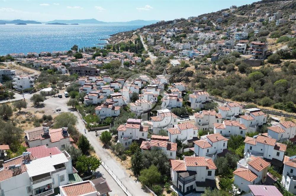 ÇANDARLI EYKO'DA SATILIK EŞYALI DÜBLEKS DENİZ MANZARALI VİLLA