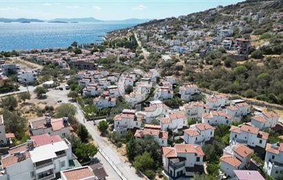 ÇANDARLI EYKO'DA SATILIK EŞYALI DÜBLEKS DENİZ MANZARALI VİLLA
